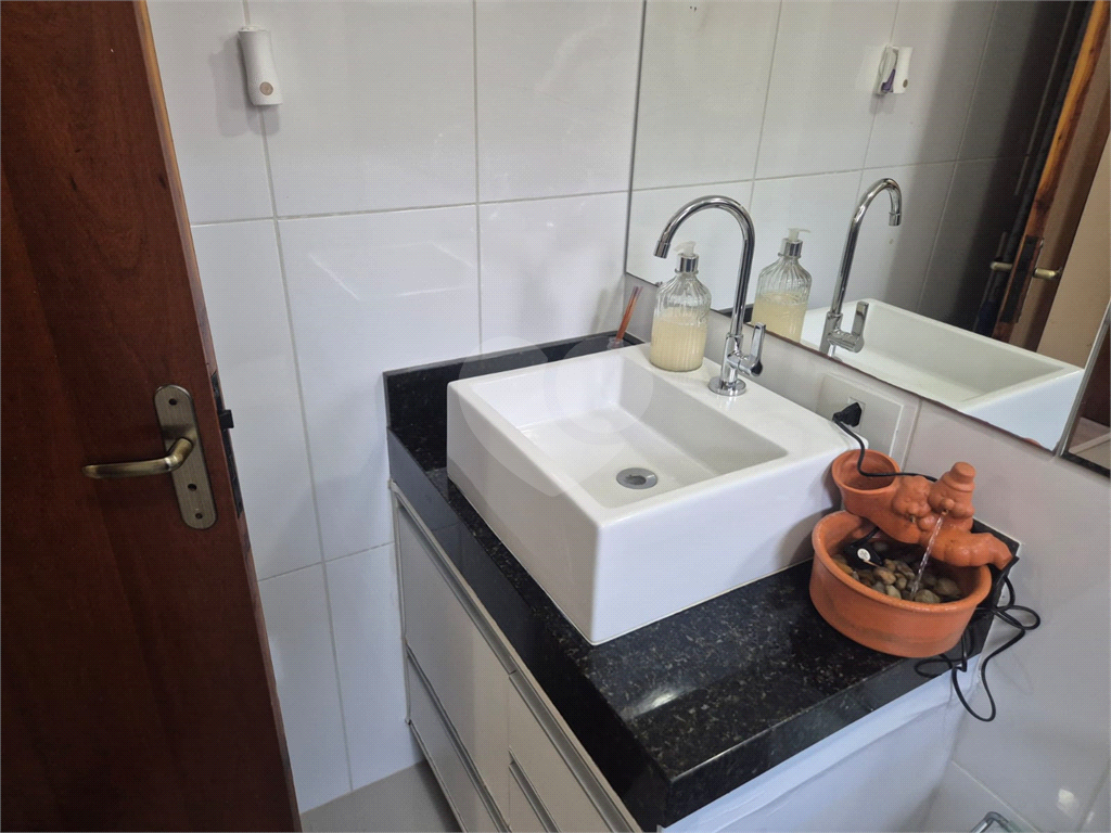 Sobrado lindo em Condominio Fechado