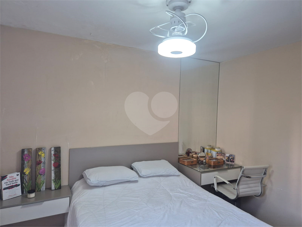 Sobrado lindo em Condominio Fechado