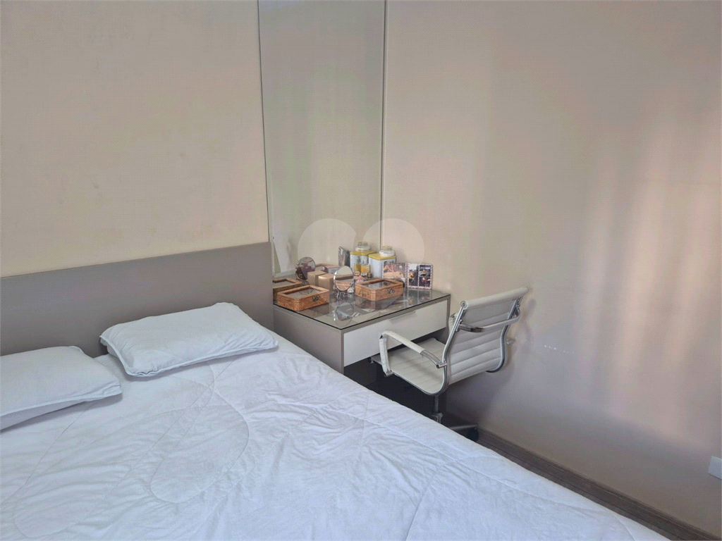 Sobrado lindo em Condominio Fechado