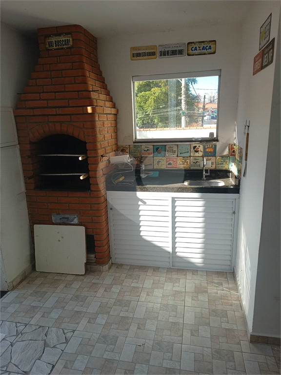 Sobrado lindo em Condominio Fechado