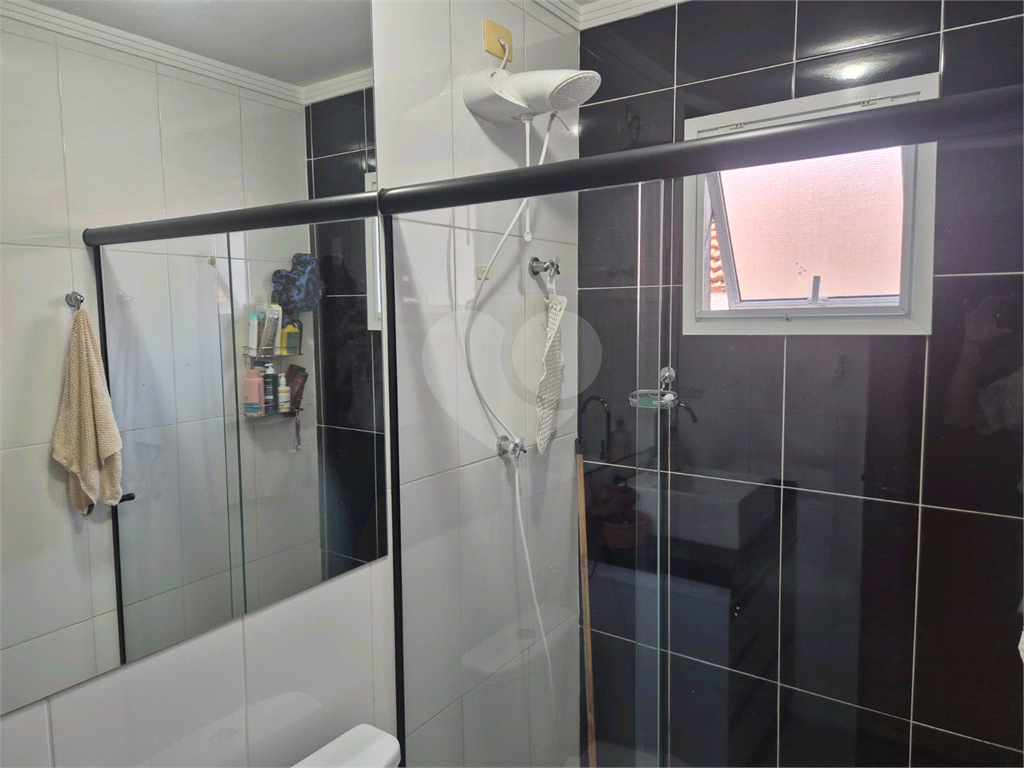 Sobrado lindo em Condominio Fechado