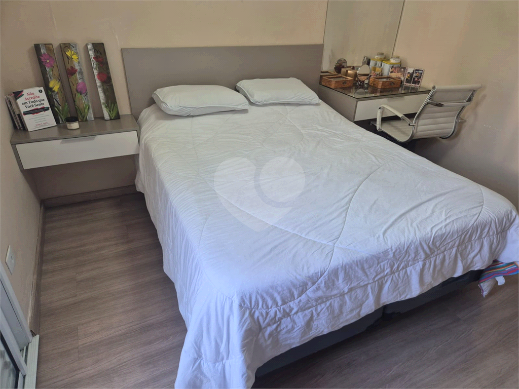Sobrado lindo em Condominio Fechado