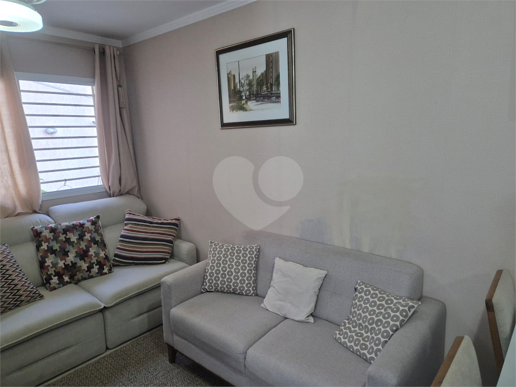 Sobrado lindo em Condominio Fechado