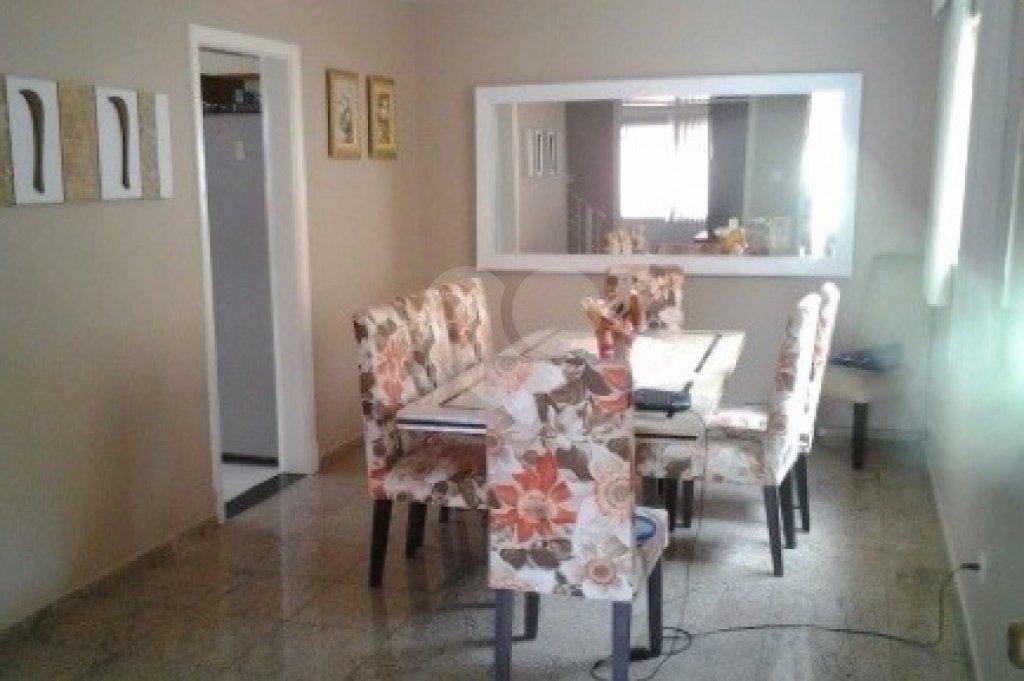 Sobrado à venda com 4 quartos, 300m² - Foto 2