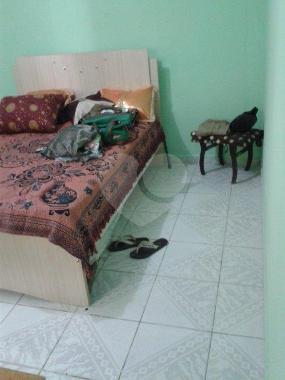 Excelente casa térrea com laje, 20 minutos de São Paulo.
