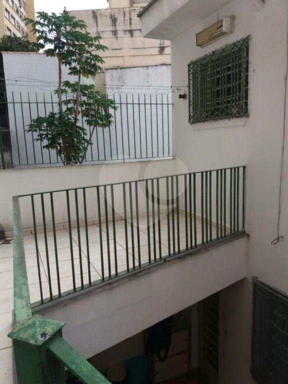 SOBRADO A VENDA A 300 METROS DO METRÔ PARADA INGLESA - 3 DORMITÓRIOS E 2 VAGAS DE GARAGEM