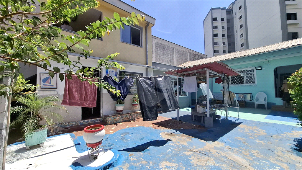 Terreno à venda com 3 quartos, 213m² - Foto 3