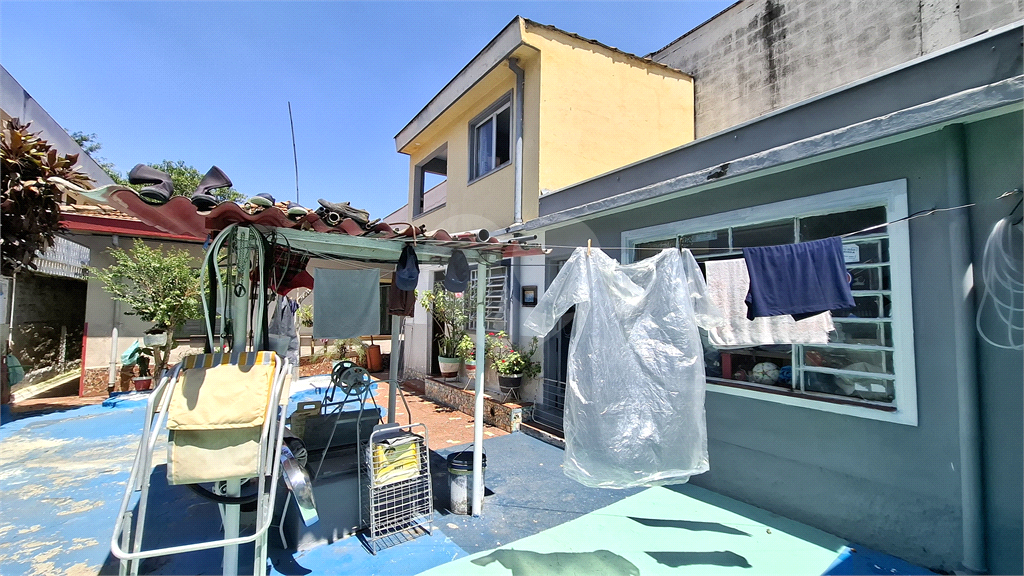 Terreno à venda com 3 quartos, 213m² - Foto 9