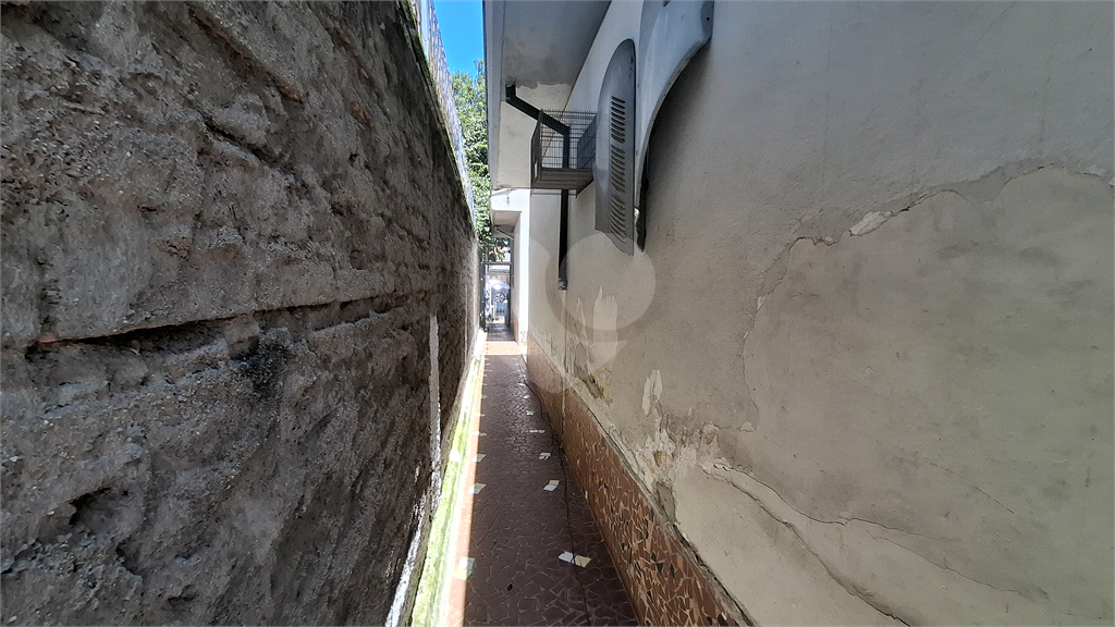 Terreno à venda com 3 quartos, 213m² - Foto 18