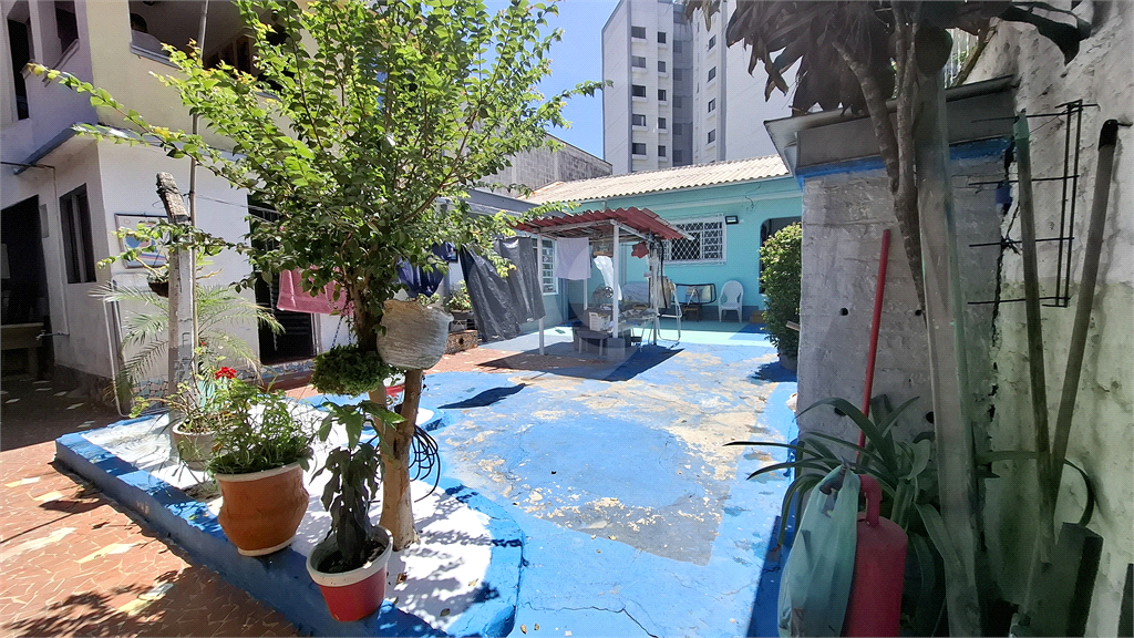 Terreno à venda com 3 quartos, 213m² - Foto 2