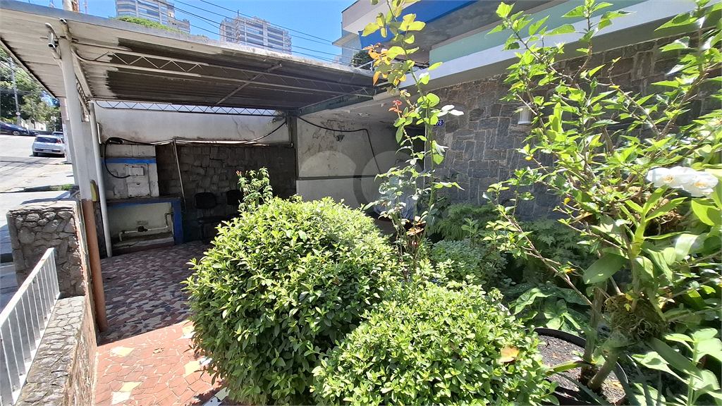 Terreno à venda com 3 quartos, 213m² - Foto 23
