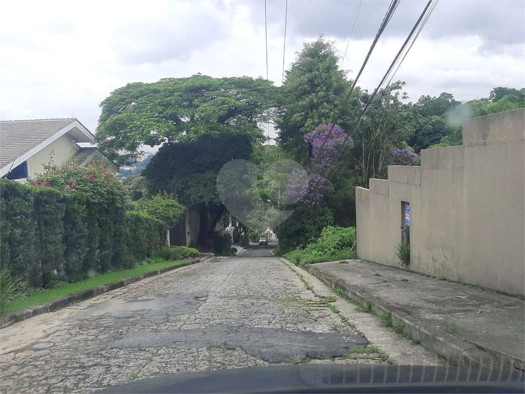Terreno no pé da Serra da Cantareira em condominio