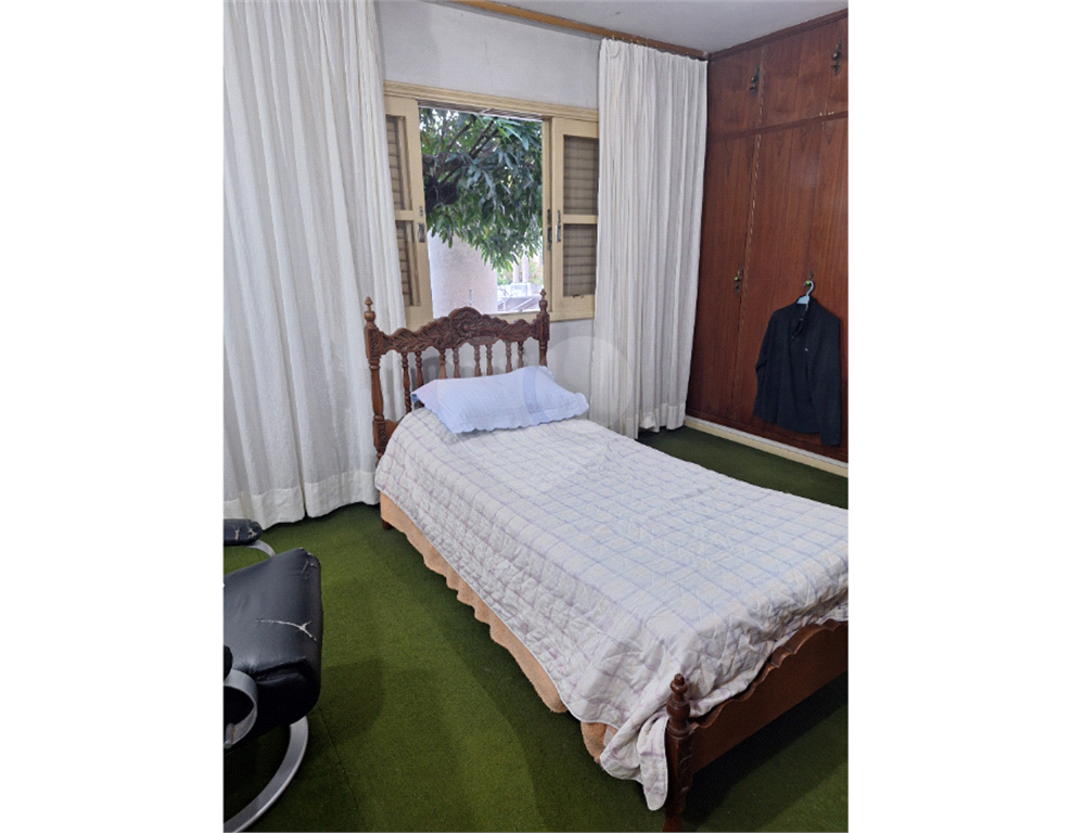 Sobrado maravilhoso à venda no Tremembé - 5 suítes e 4 vagas de garagem.