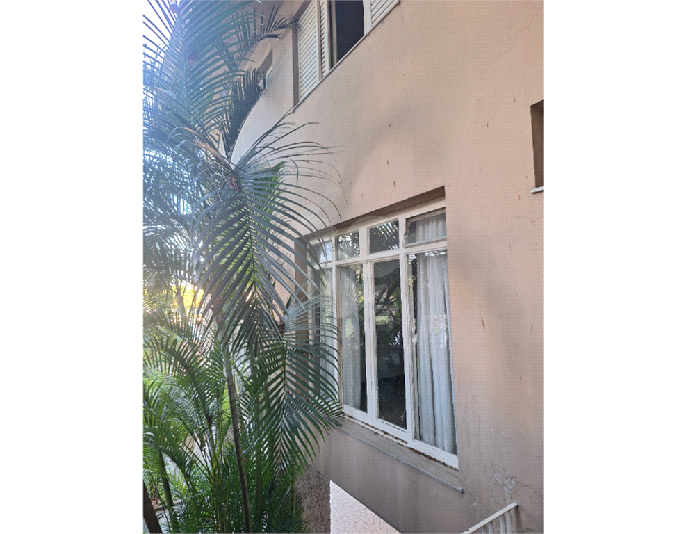 Sobrado maravilhoso à venda no Tremembé - 5 suítes e 4 vagas de garagem.