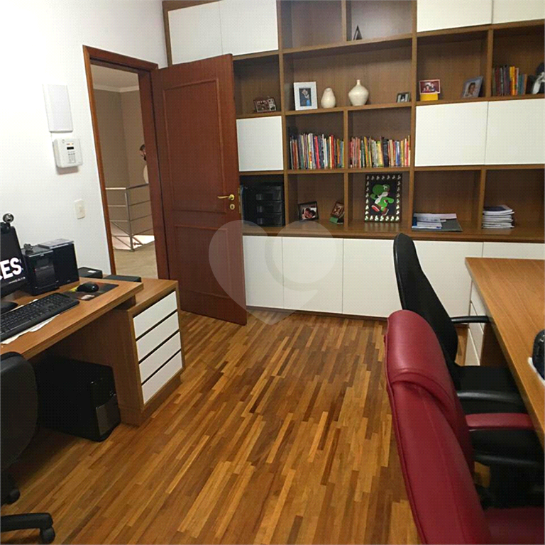 Sobrado à venda com 4 quartos, 365m² - Foto 11