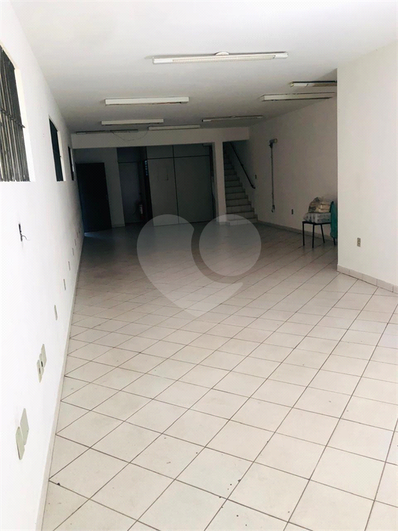 Salão Comercial para atender sua empresa a venda na Lagoa Panema 