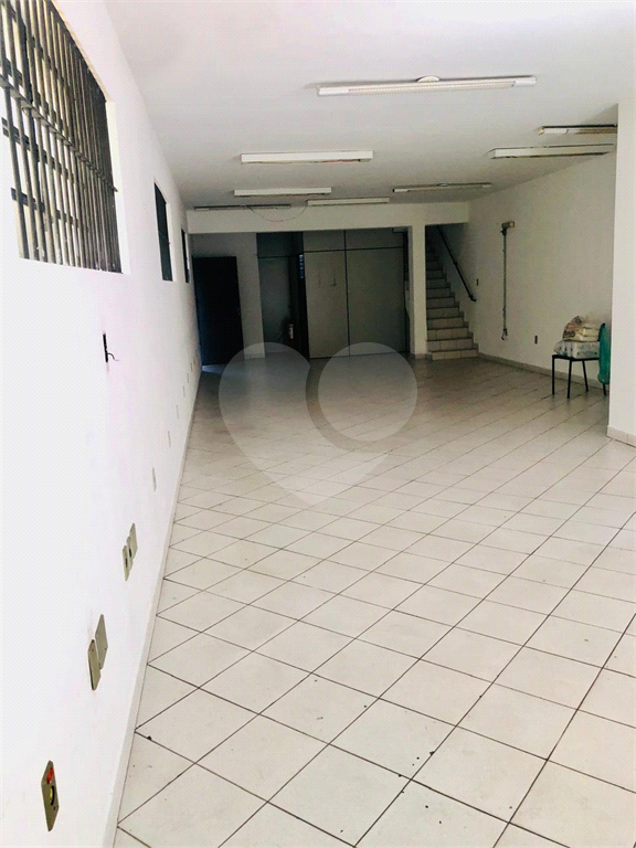 Salão Comercial para atender sua empresa a venda na Lagoa Panema 
