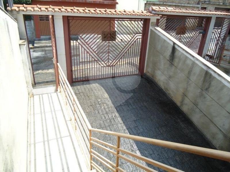 SOBRADO em VILA MAZZEI