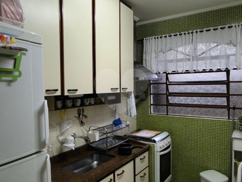 Sobrado à venda com 8 quartos, 300m² - Foto 16