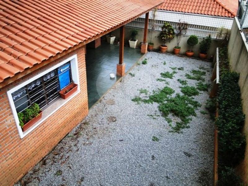 Sobrado à venda com 8 quartos, 300m² - Foto 20