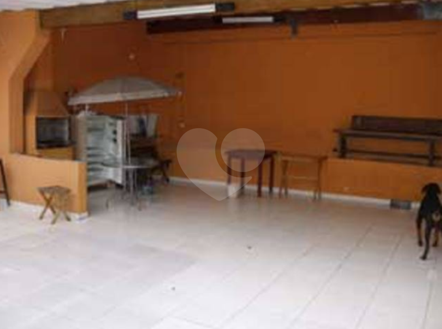 Sobrado Santa Teresinha | 4 Dormitórios (1 Suíte) | 500m² | Excelente Localização