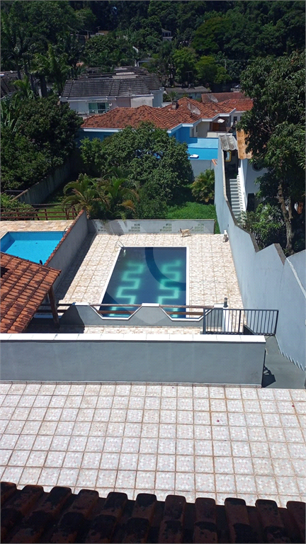 SOBRADO MARAVILHOSO A VENDA NO HORTO FLORESTAL - 3 DORMS (1 SUÍTE), PISCINA, SF E 6 VAGAS DE GARAGEM