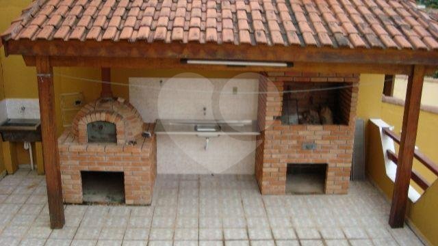 SOBRADO MARAVILHOSO A VENDA NO HORTO FLORESTAL - 3 DORMS (1 SUÍTE), PISCINA, SF E 6 VAGAS DE GARAGEM