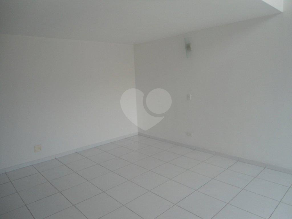 APARTAMENTO em CASA VERDE