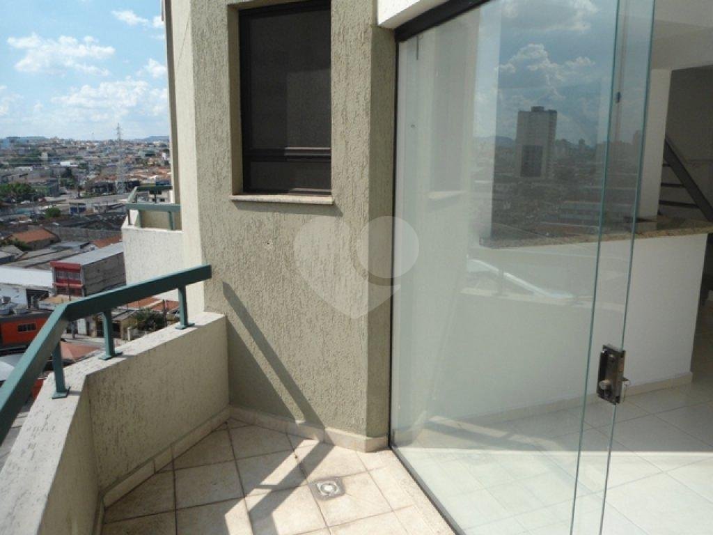 APARTAMENTO em CASA VERDE