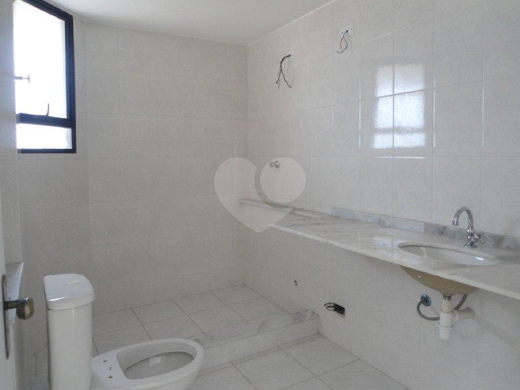 APARTAMENTO em CASA VERDE