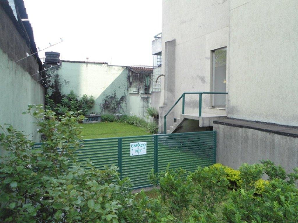 APARTAMENTO em CASA VERDE