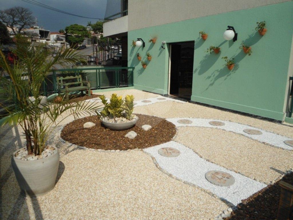 APARTAMENTO em CASA VERDE