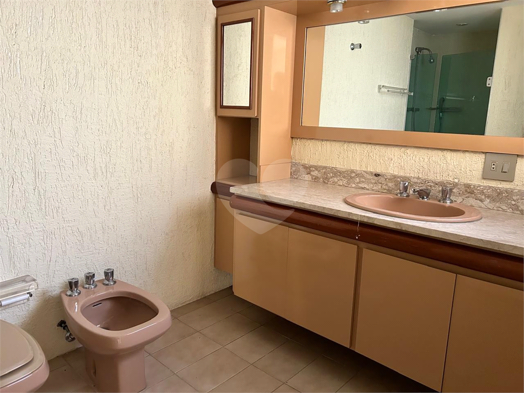 Oportunidade Única: Amplo Apartamento de 354m² no Coração de Santana!