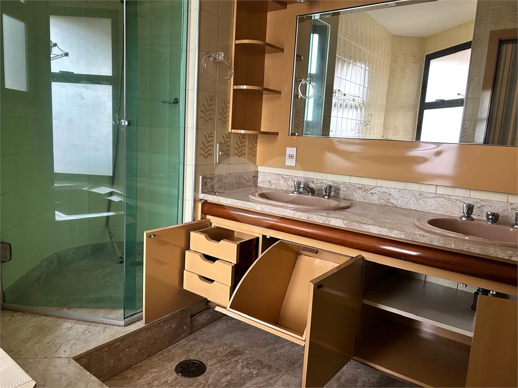 Oportunidade Única: Amplo Apartamento de 354m² no Coração de Santana!