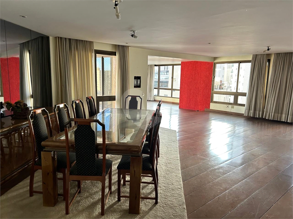 Oportunidade Única: Amplo Apartamento de 354m² no Coração de Santana!