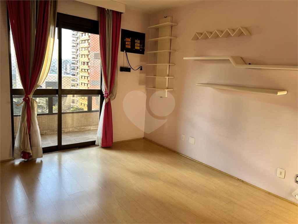 Oportunidade Única: Amplo Apartamento de 354m² no Coração de Santana!