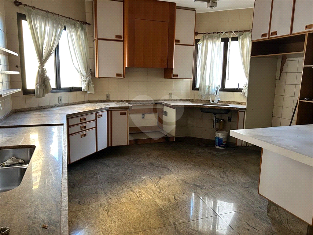 Oportunidade Única: Amplo Apartamento de 354m² no Coração de Santana!