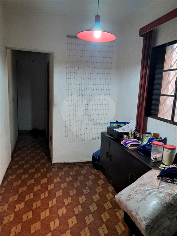CASA TÉRREA em PARQUE EDU CHAVES