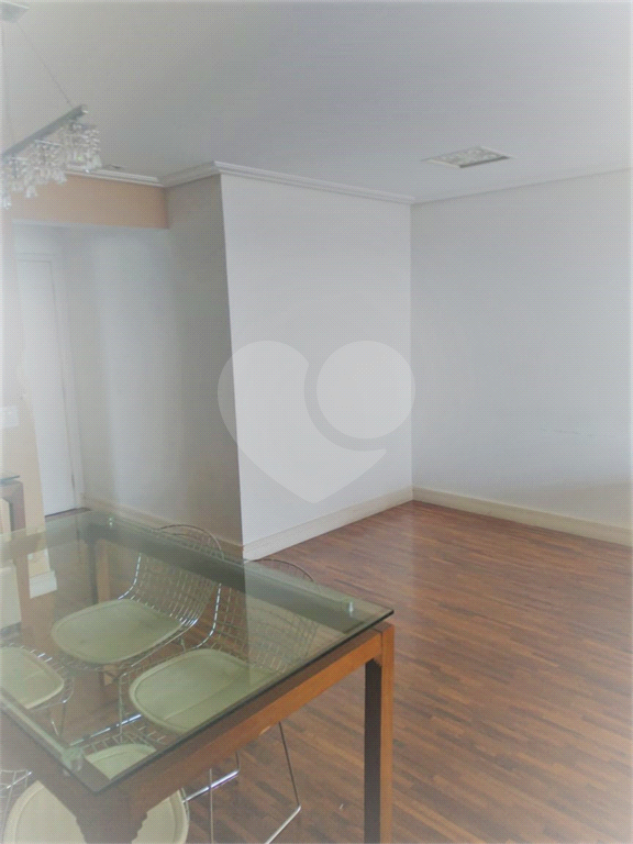 APARTAMENTO em SANTANA