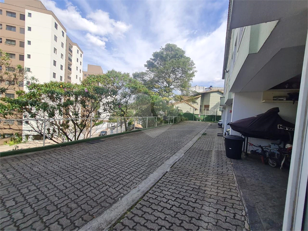 SOBRADO A VENDA EM CONDOMÍNIO FECHADO NO HORTO FLORESTAL - 3 DORMS (1 SUÍTE) E 3 VAGAS