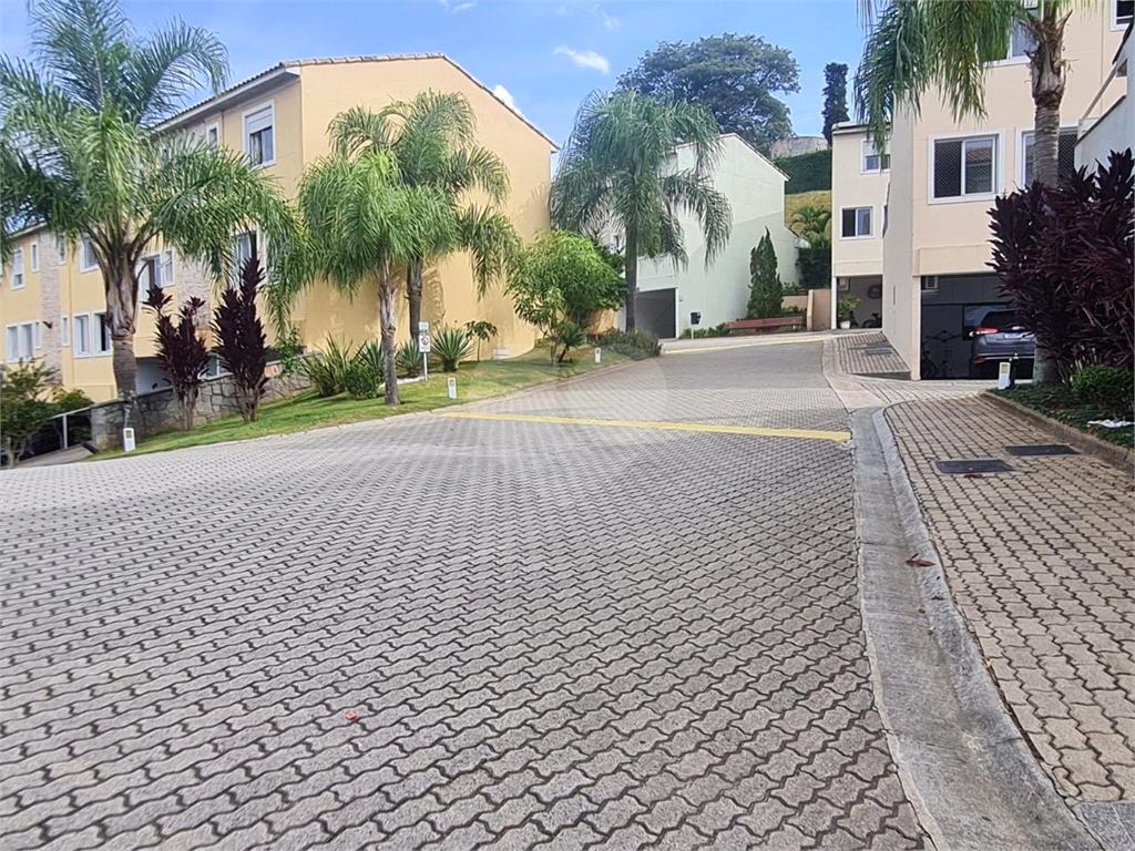 SOBRADO A VENDA EM CONDOMÍNIO FECHADO NO HORTO FLORESTAL - 3 DORMS (1 SUÍTE) E 3 VAGAS