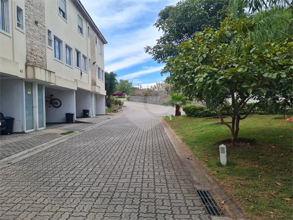 SOBRADO A VENDA EM CONDOMÍNIO FECHADO NO HORTO FLORESTAL - 3 DORMS (1 SUÍTE) E 3 VAGAS