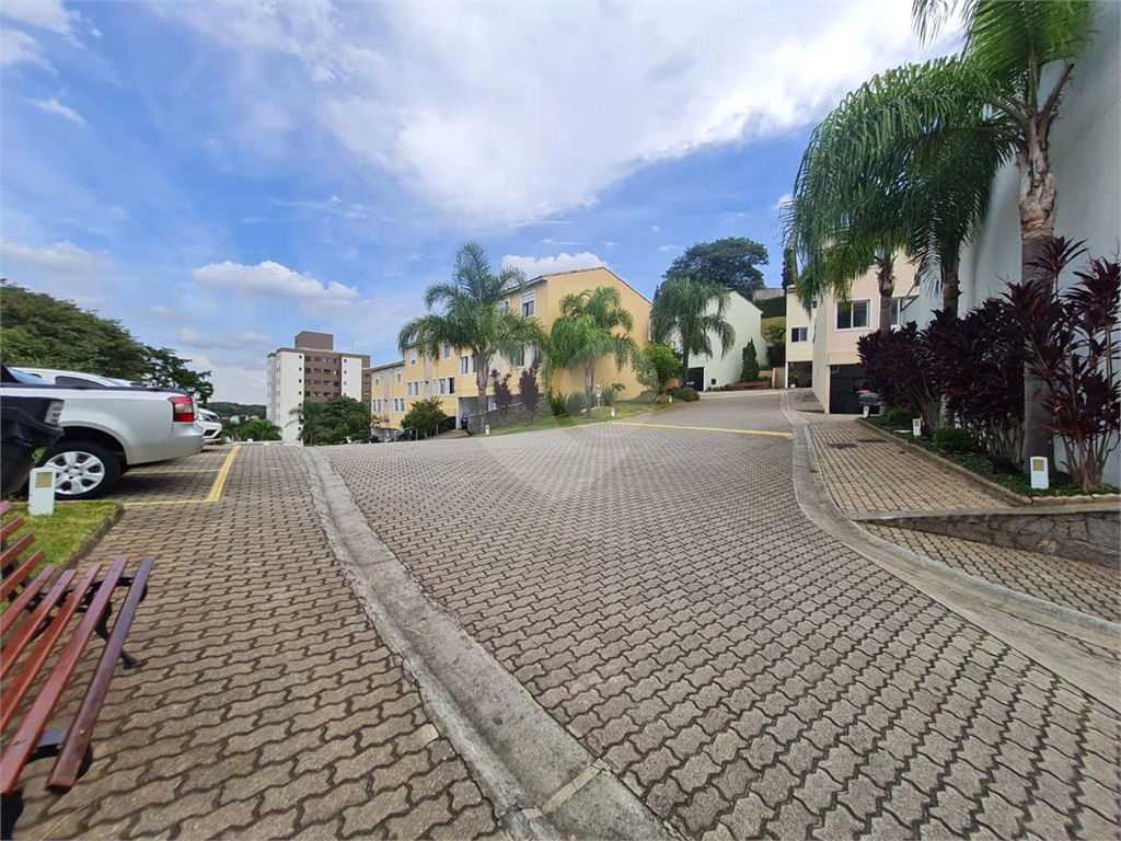 SOBRADO A VENDA EM CONDOMÍNIO FECHADO NO HORTO FLORESTAL - 3 DORMS (1 SUÍTE) E 3 VAGAS