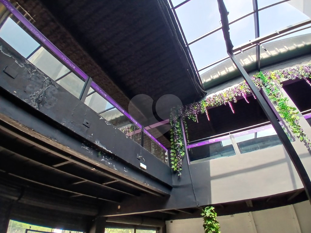 Loja comercial para locação na Avenida Luiz Dumont Villares