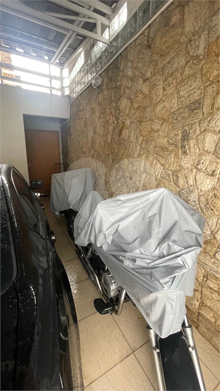 Lindo sobrado com piscina no residencial Santa Terezinha