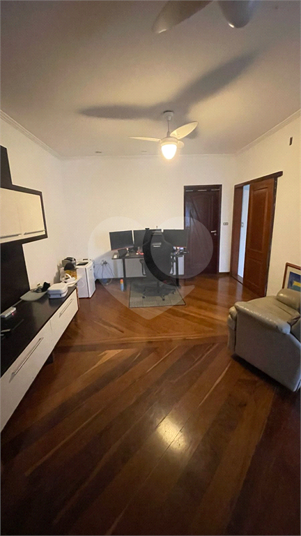 Lindo sobrado com piscina no residencial Santa Terezinha