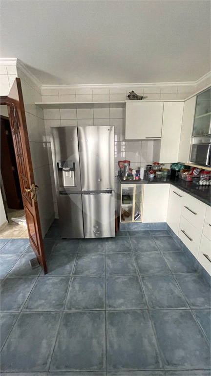 Lindo sobrado com piscina no residencial Santa Terezinha