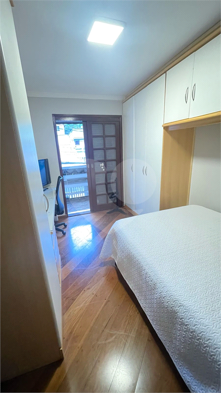 Lindo sobrado com piscina no residencial Santa Terezinha