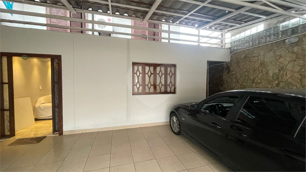 Lindo sobrado com piscina no residencial Santa Terezinha