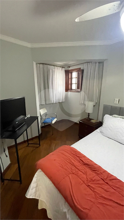 Lindo sobrado com piscina no residencial Santa Terezinha